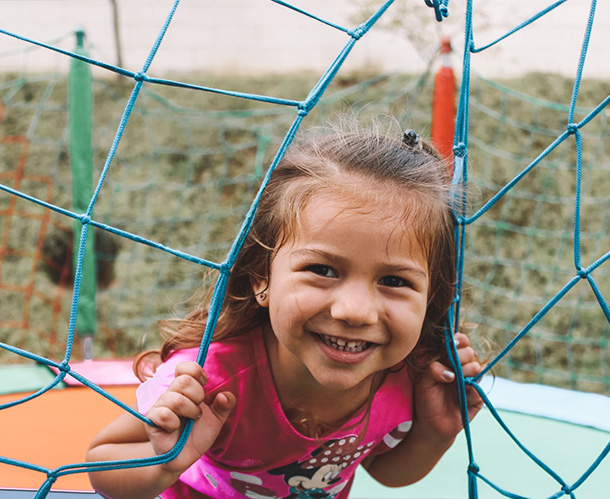 丙綸高強(qiáng)絲，丙綸空變絲，滌綸空變絲，丙綸織帶，泰興市宏洋新材料科技有限公司